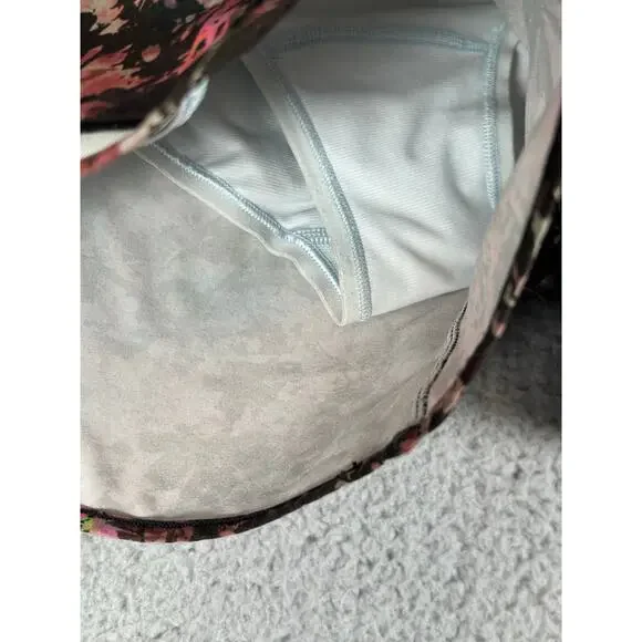 Lululemon Shorts Women's 2 Hotty Hot Stencil Blossom Running Lined Pull On - Picture 9 of 12